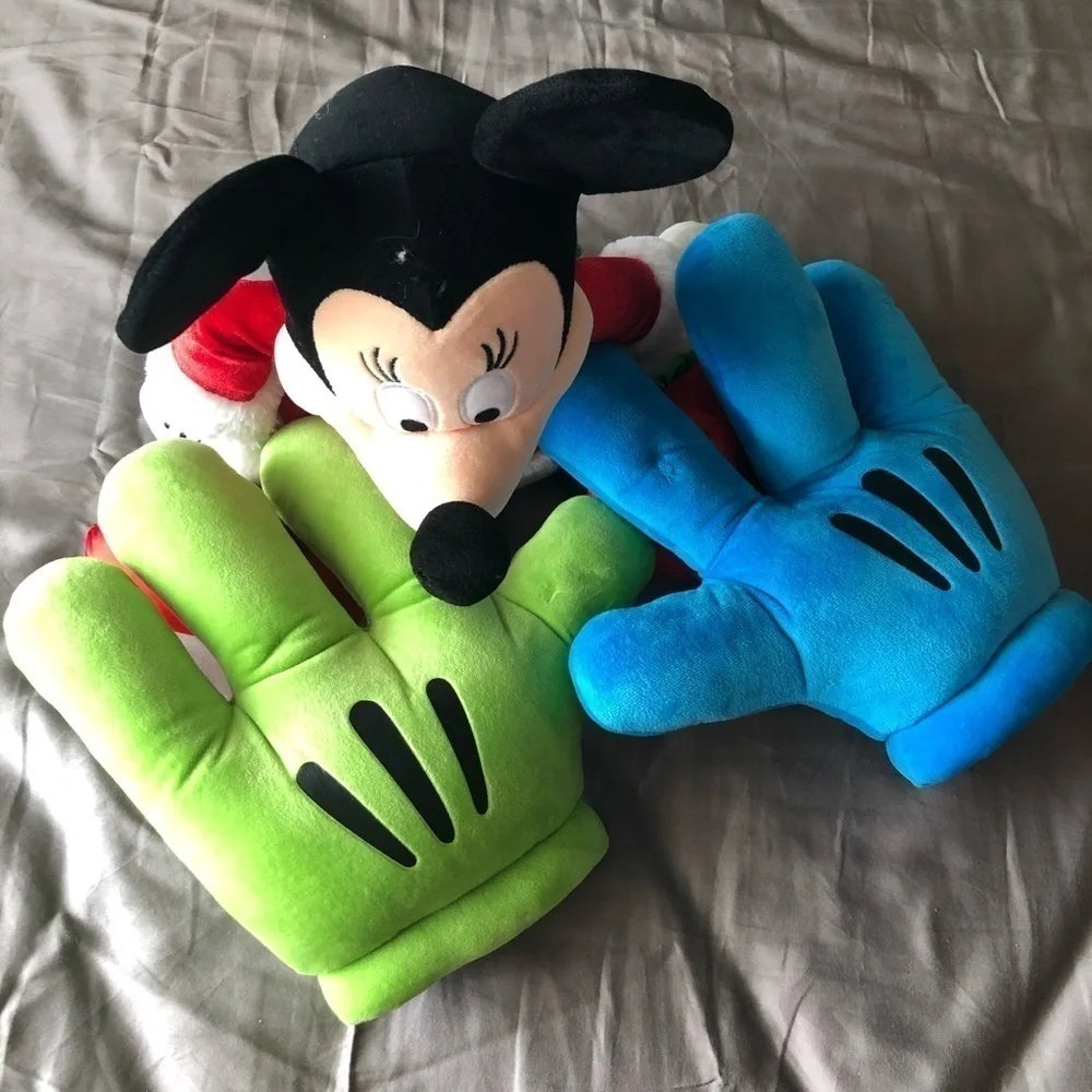 🐭HP🐭Mickey Mouse gloves/hands